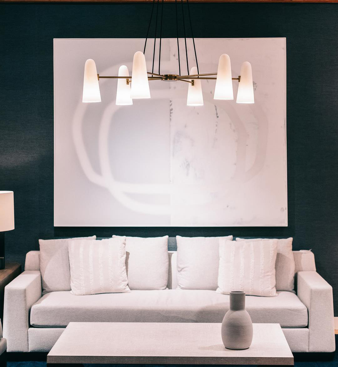 Elegant LED Pendant Light with Clear Glass Drops
