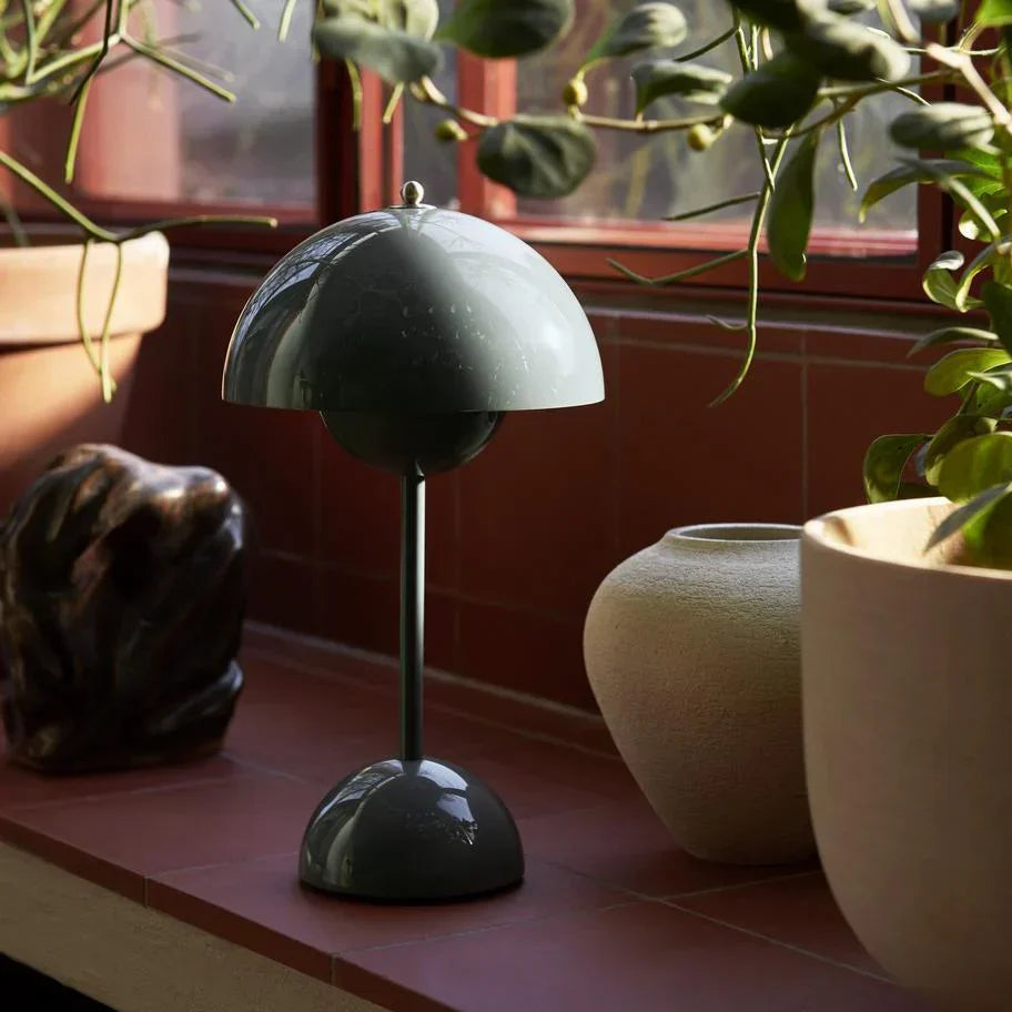 Elegant Simple LED Mushroom Table Lamp - Halri