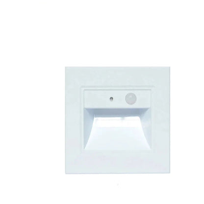 Nordic Triangle LED Wall Light – Modern Indoor Wall Lamp in Black, White, or Gold for Ambient Bathroom Lighting 7