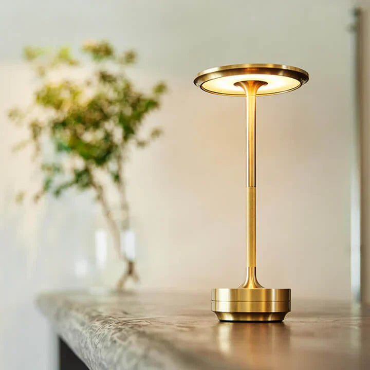 Stylish Wireless Desk Lamp for Modern Lighting - Halri
