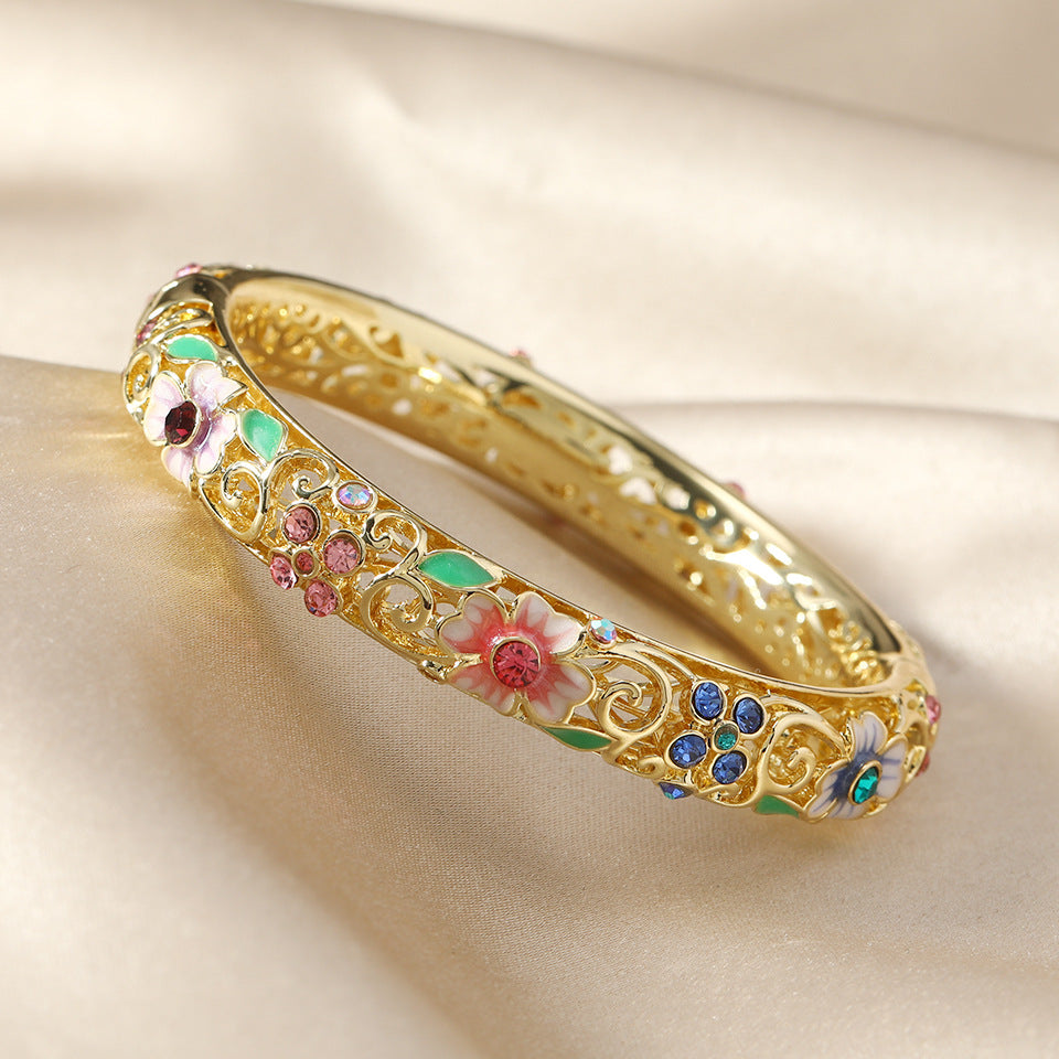 Luxurious 14k Gold Diamond Floral Bangle Bracelets