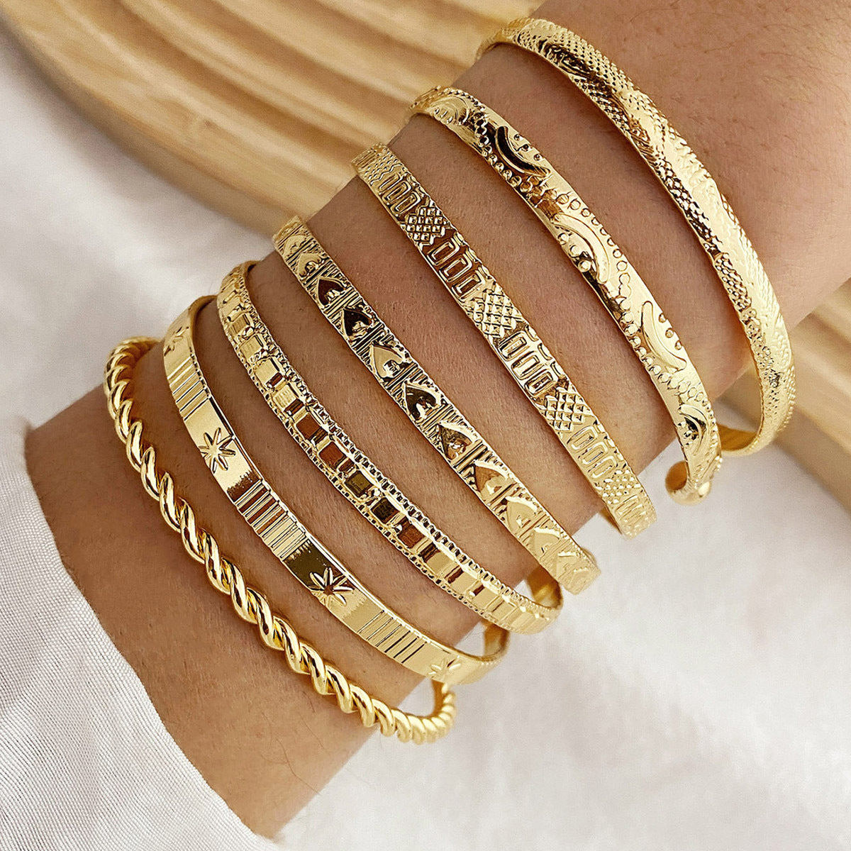 Mixed Metal 7 Piece Cuff Bracelet Set - Halri