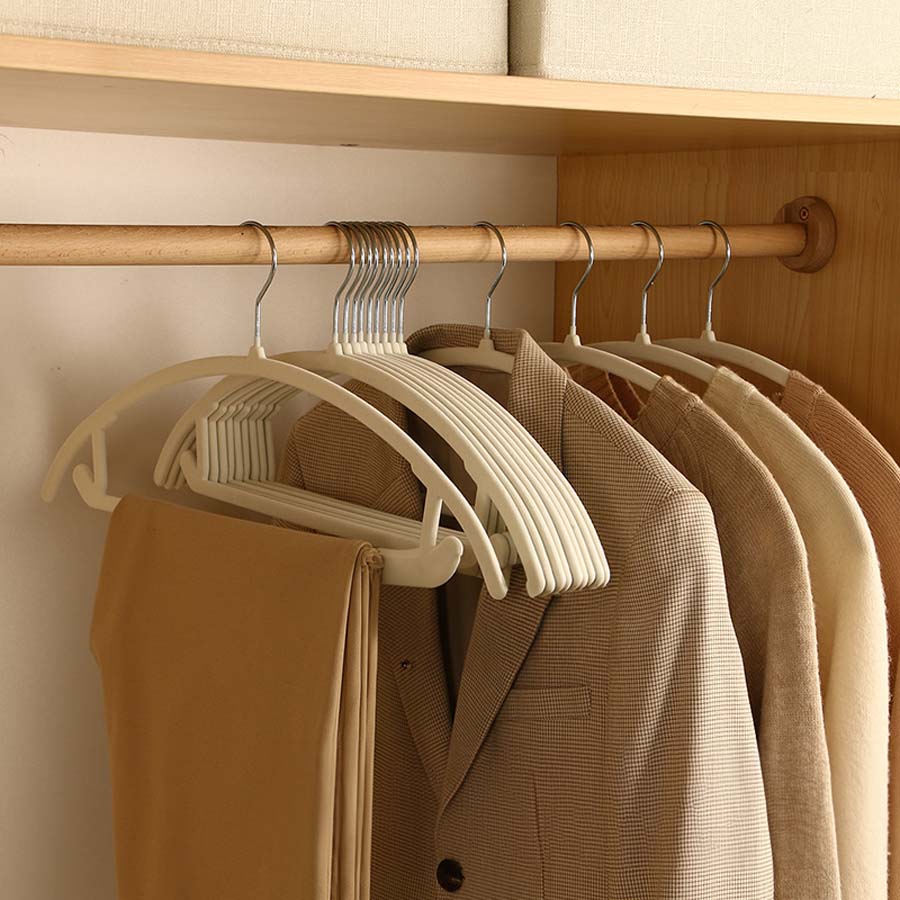 Space Saving Closet Hangers Non Slip Set of 10 - Halri