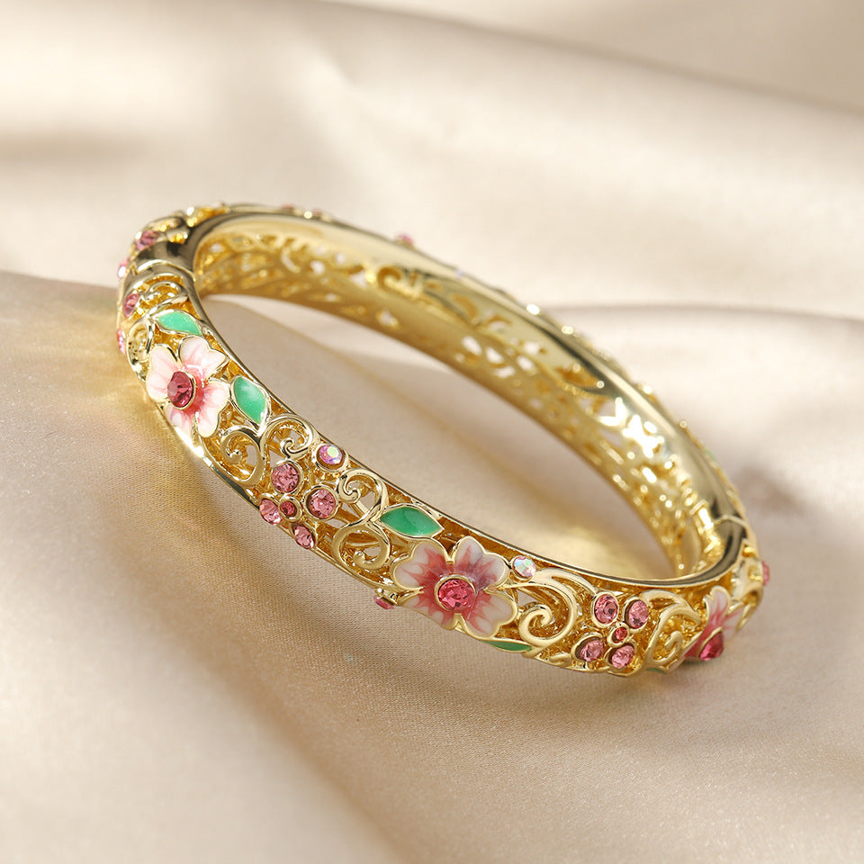 Luxurious 14k Gold Diamond Floral Bangle Bracelets - Halri