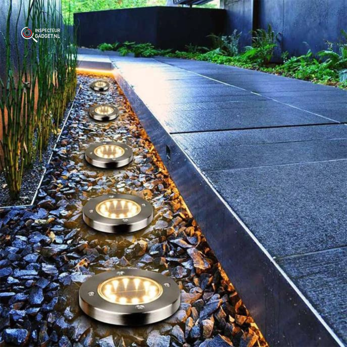 Outdoor Solar Powered LED Garden Lights Set - Halri