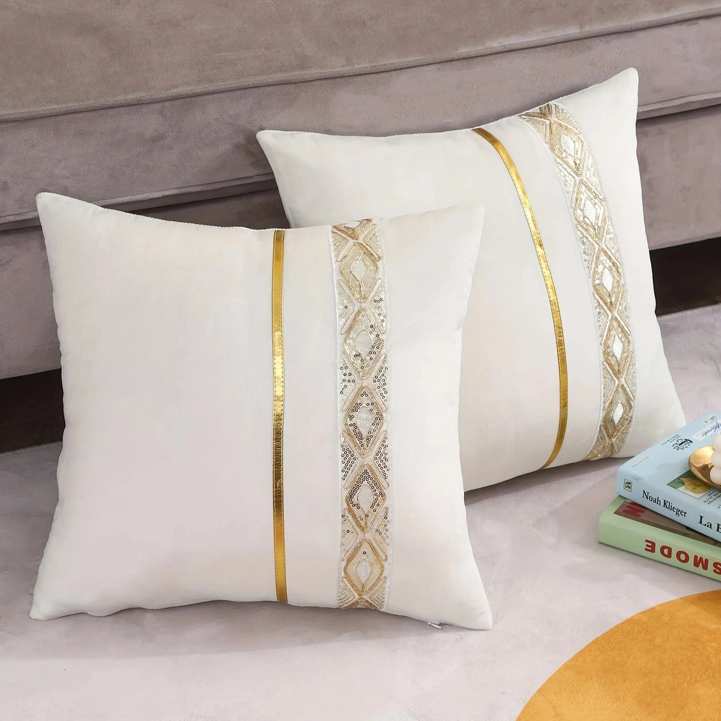 Decorative Velvet Pillow Cover - Halri