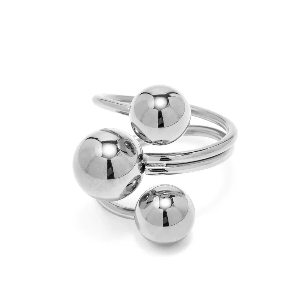 Luxurious 18k Gold Triple Ball Statement Ring