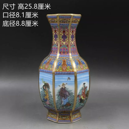 Traditional Chinese Ceramic Decor Vase