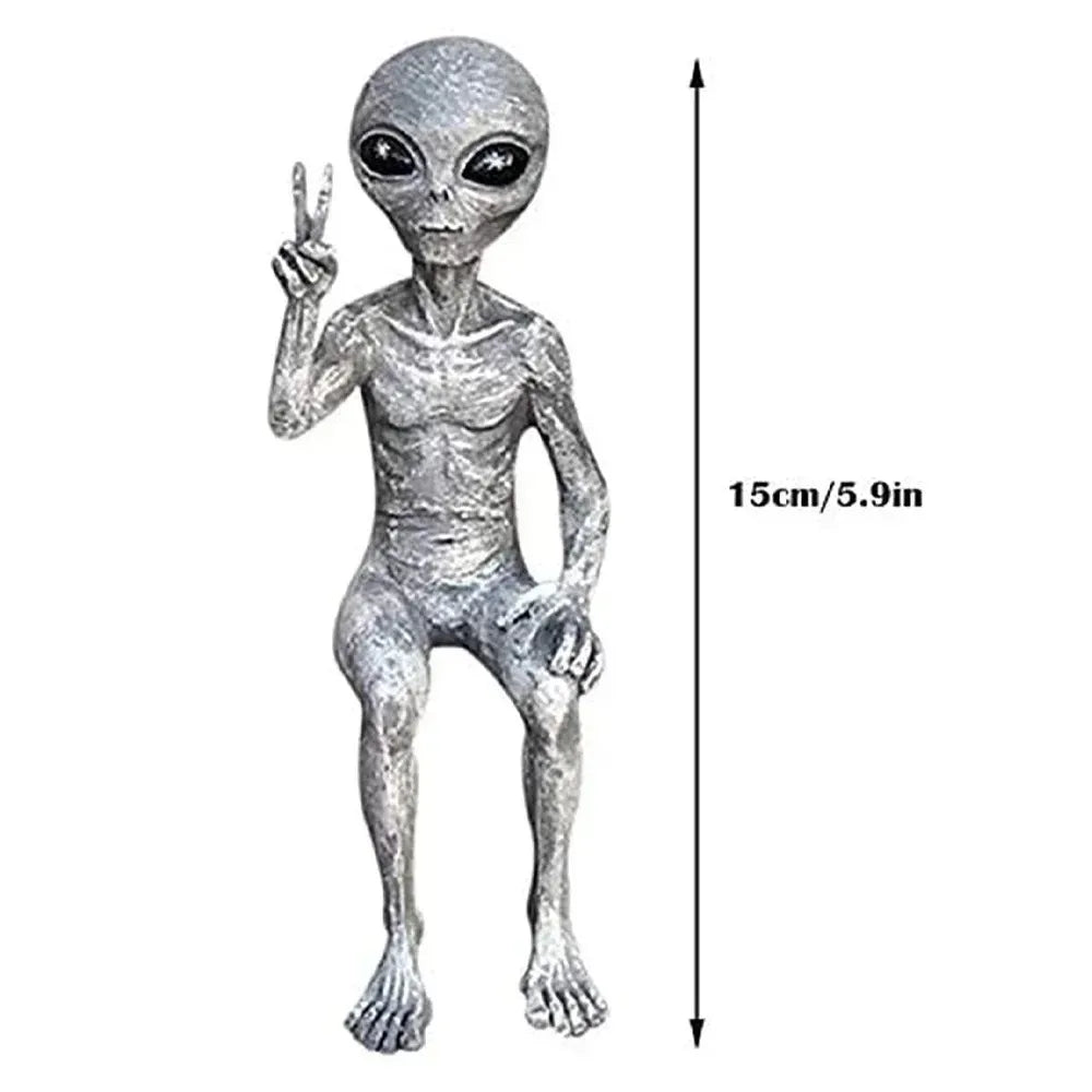 Colorful UFO Alien Garden Statue Decor Figurine - Halri