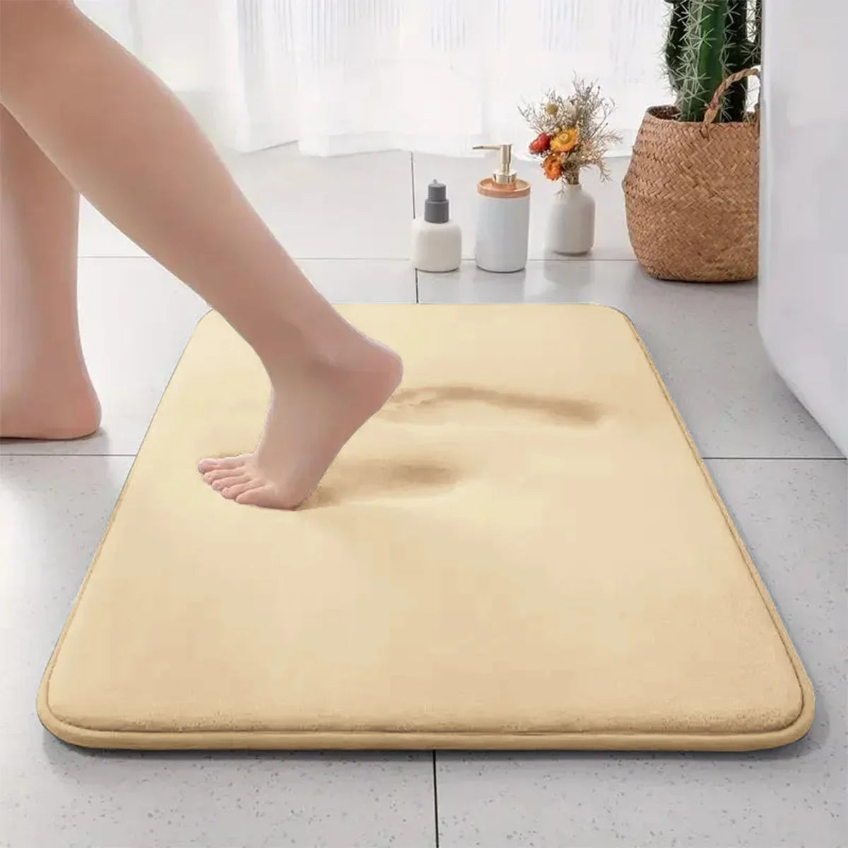 Plush Soft Anti-Slip Bathroom Mat - Halri