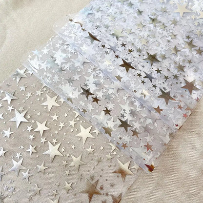 Luxurious Metallic Table Runner with Star Design