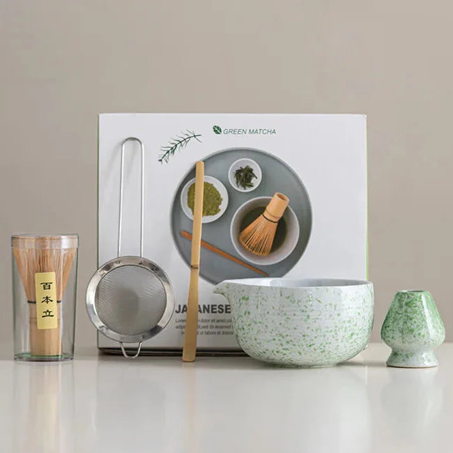 Delicate Green Tea Bowl Set with Whisk and Spoon - Halri