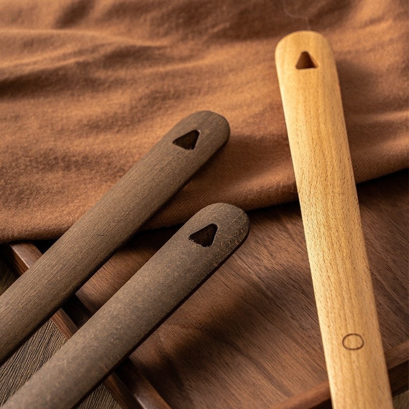 Easy Grip Wooden Long Handle Shoe Helper