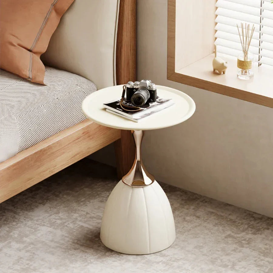 Minimalist Wooden End Table in Modern Style - Halri