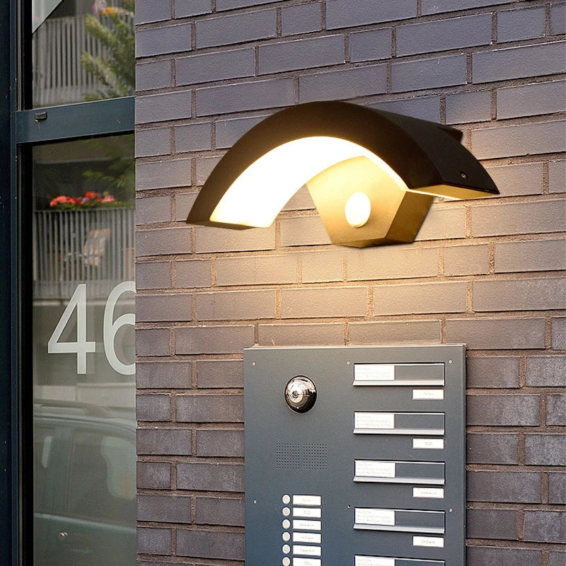 Wireless Motion Activated Outdoor Light - Halri