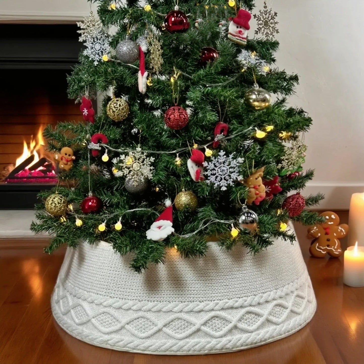 Soft Festive Holiday Tree Skirt – Warm Winter Decoration Base