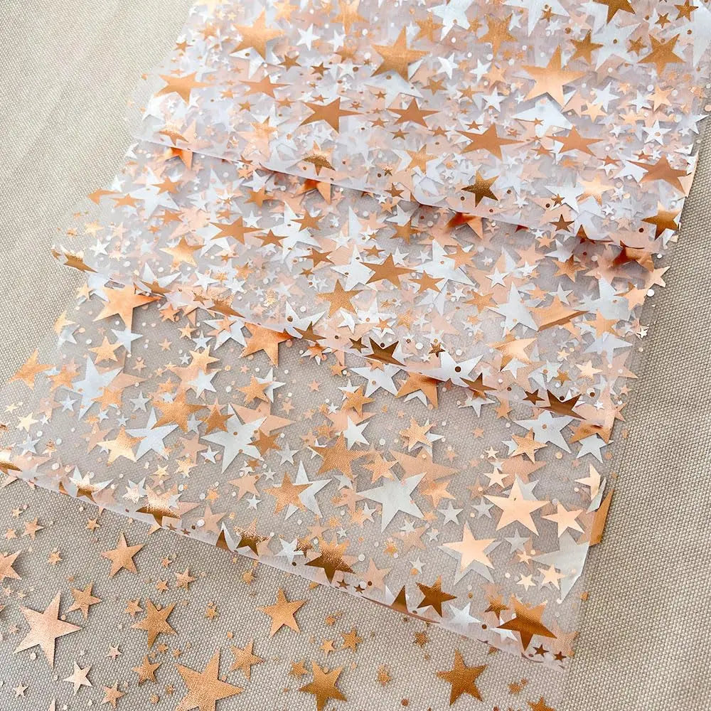 Luxurious Metallic Table Runner with Star Design