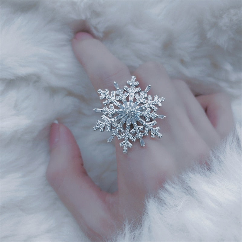 Frozen Crystal Spinning Ring
