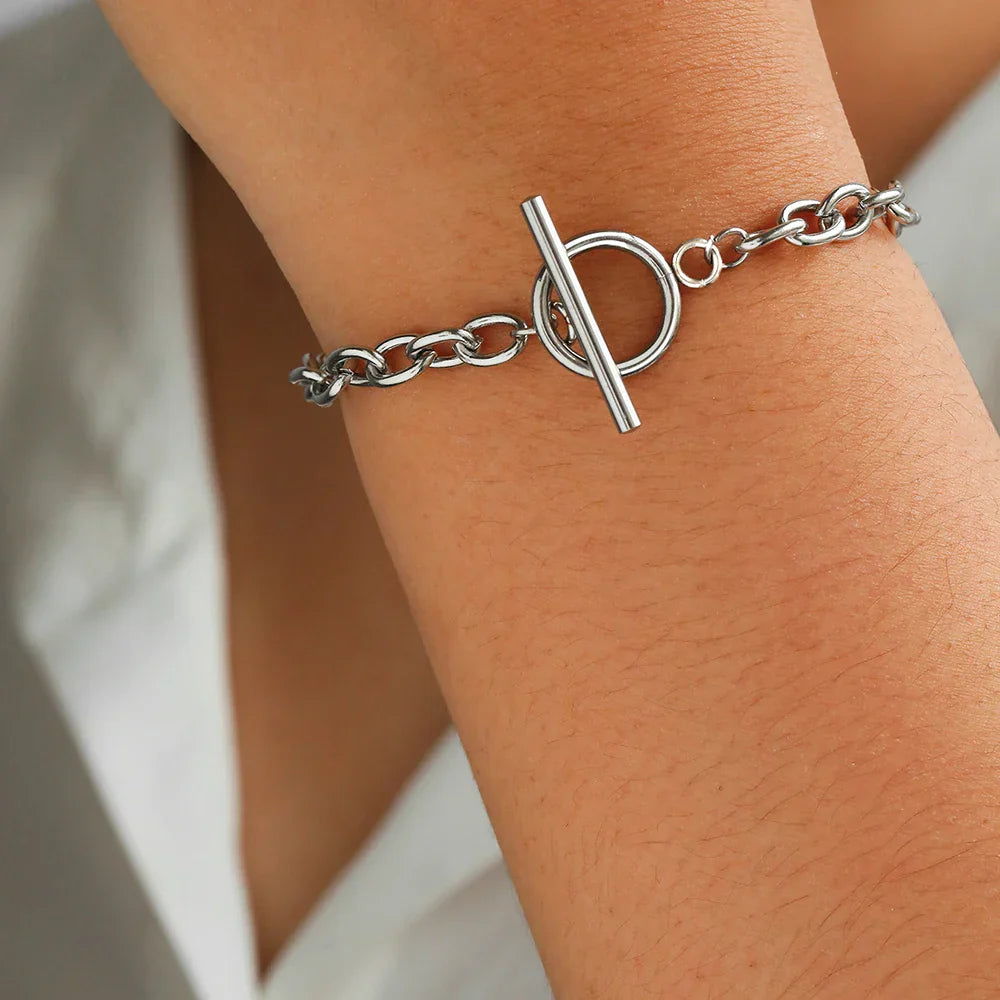 Simple Paperclip Circle Chain Bracelet