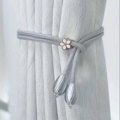 Simple Curtain Tiebacks 2-Pack with Floral Clasp