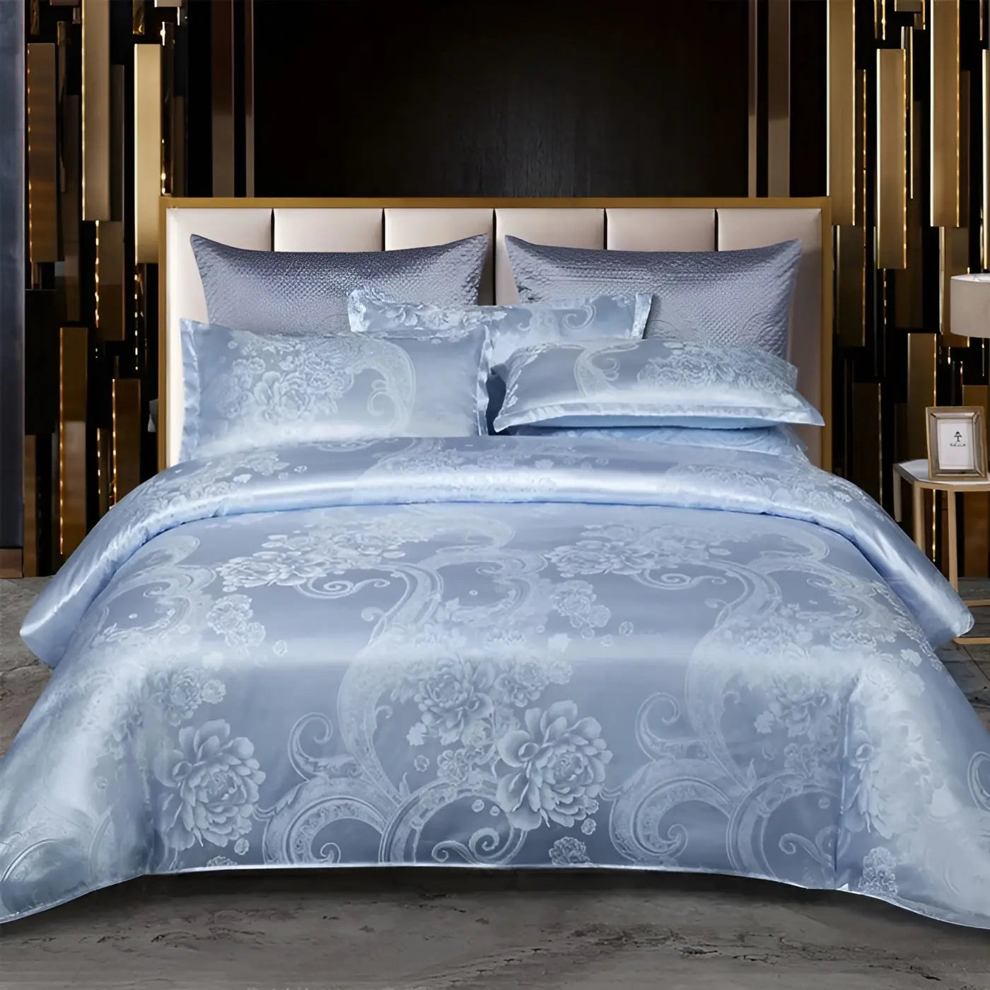 Elegant Soft Jacquard Duvet Cover for Bedroom