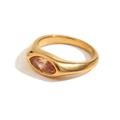 Luxury 18k Gold Oval Diamond Engagement Ring