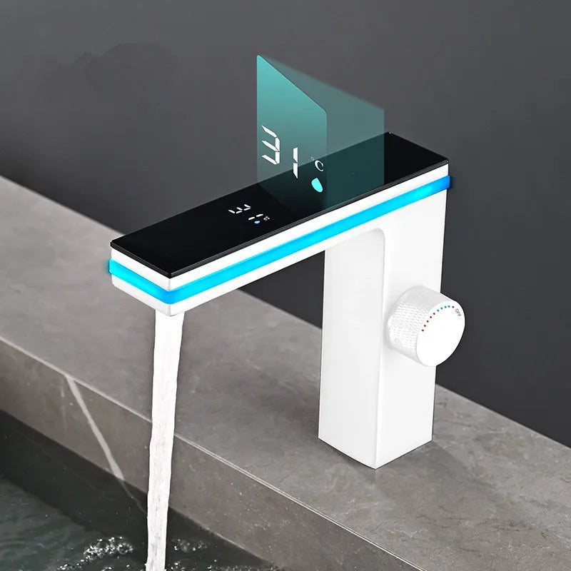 Smart LED Faucet with Touchless Digital Temperature Control