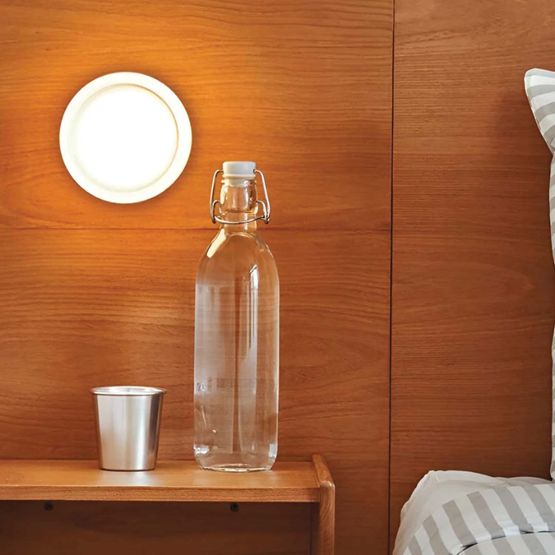 Stylish Textured Wall Lamp