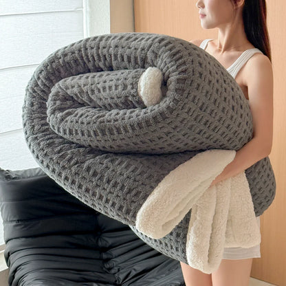 Cozy Plush Fleece Blanket - Soft Warm Throw for Bed Sofa