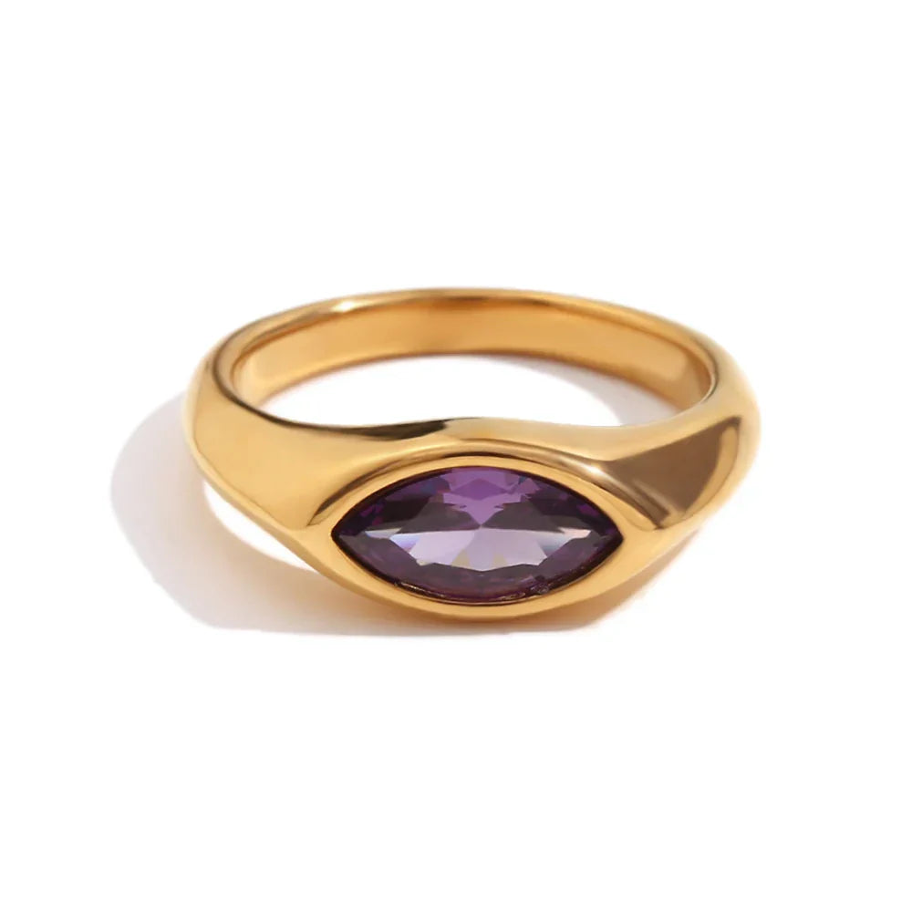 Luxury 18k Gold Oval Diamond Engagement Ring