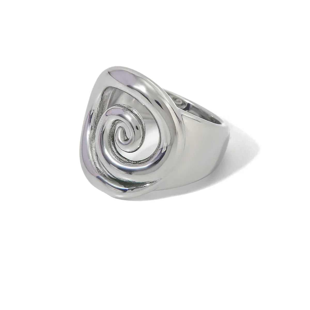 Luxurious Gold Spiral Fashion Ring