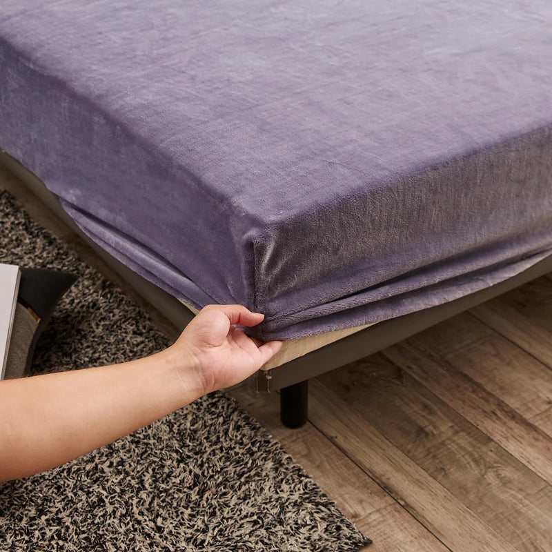 Cozy Velvet Fitted Sheet for Winter Bedding