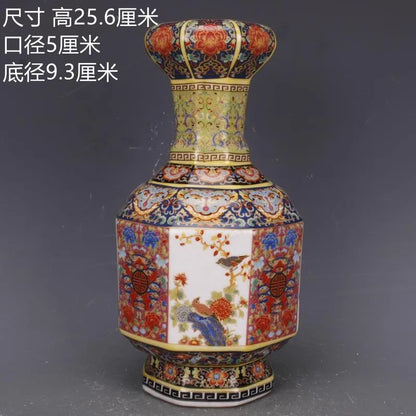 Traditional Chinese Ceramic Decor Vase