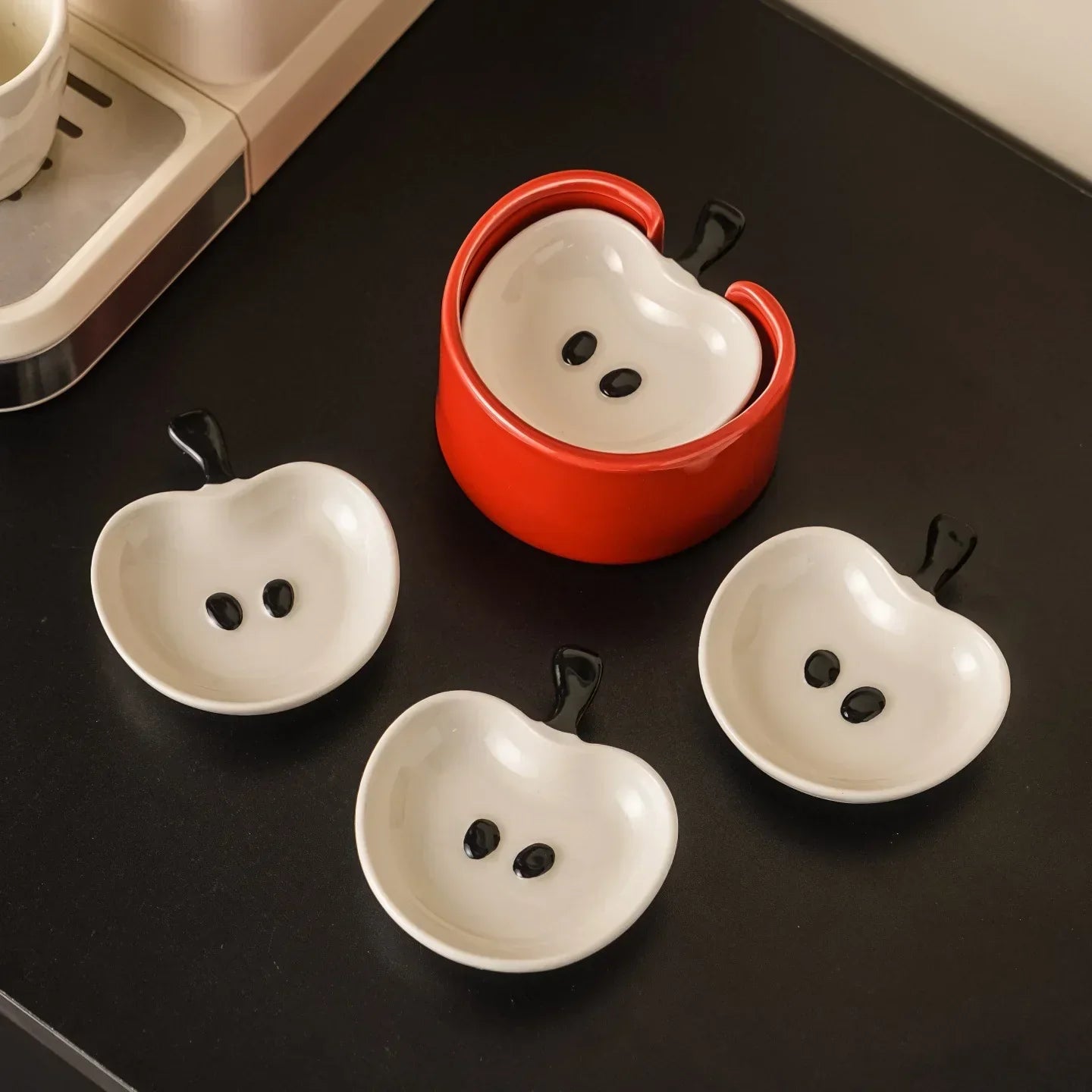 Delicious Fruit-Shaped Snack Plates - Halri