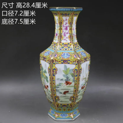 Traditional Chinese Ceramic Decor Vase