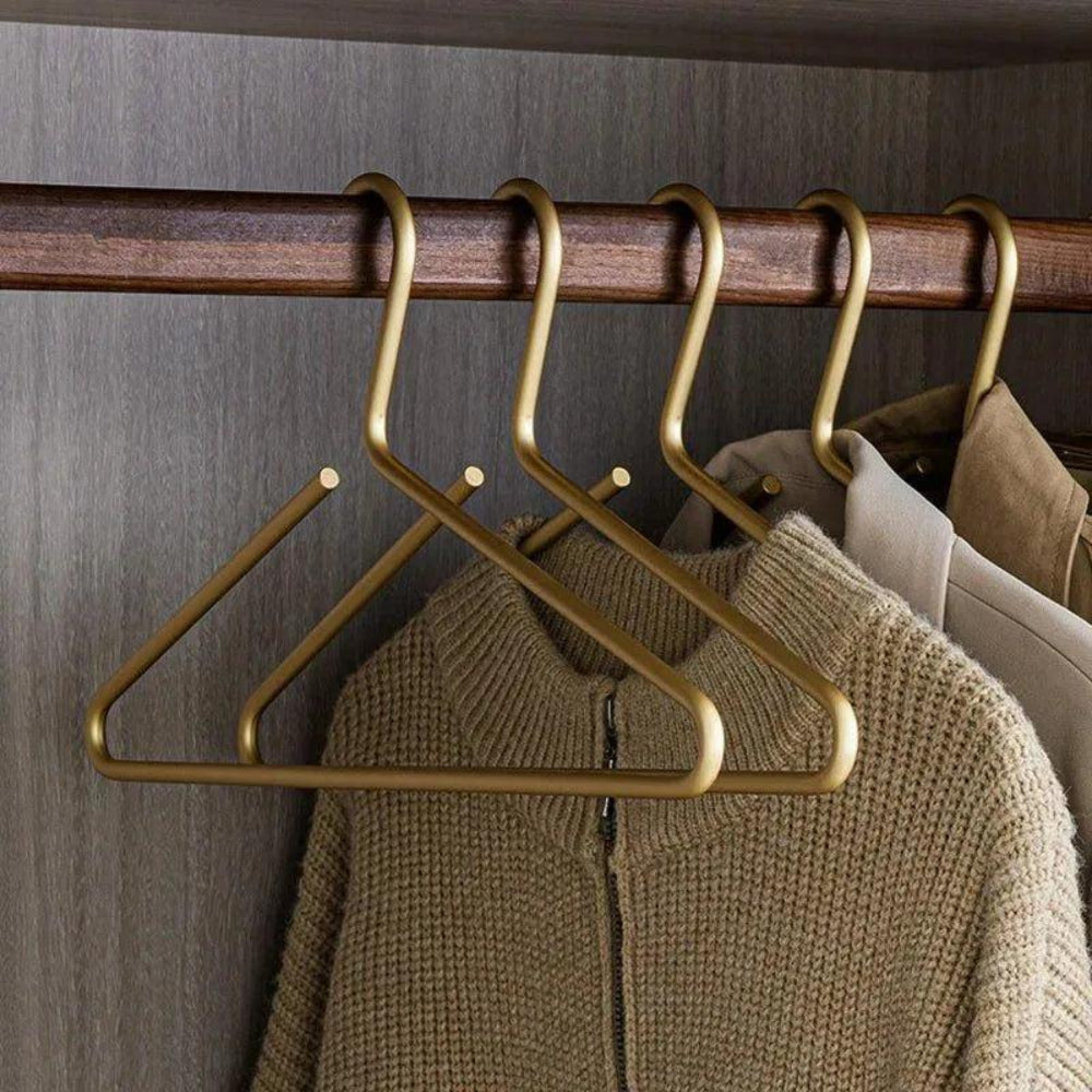 Non Slip 5 Piece Closet Hanger Set