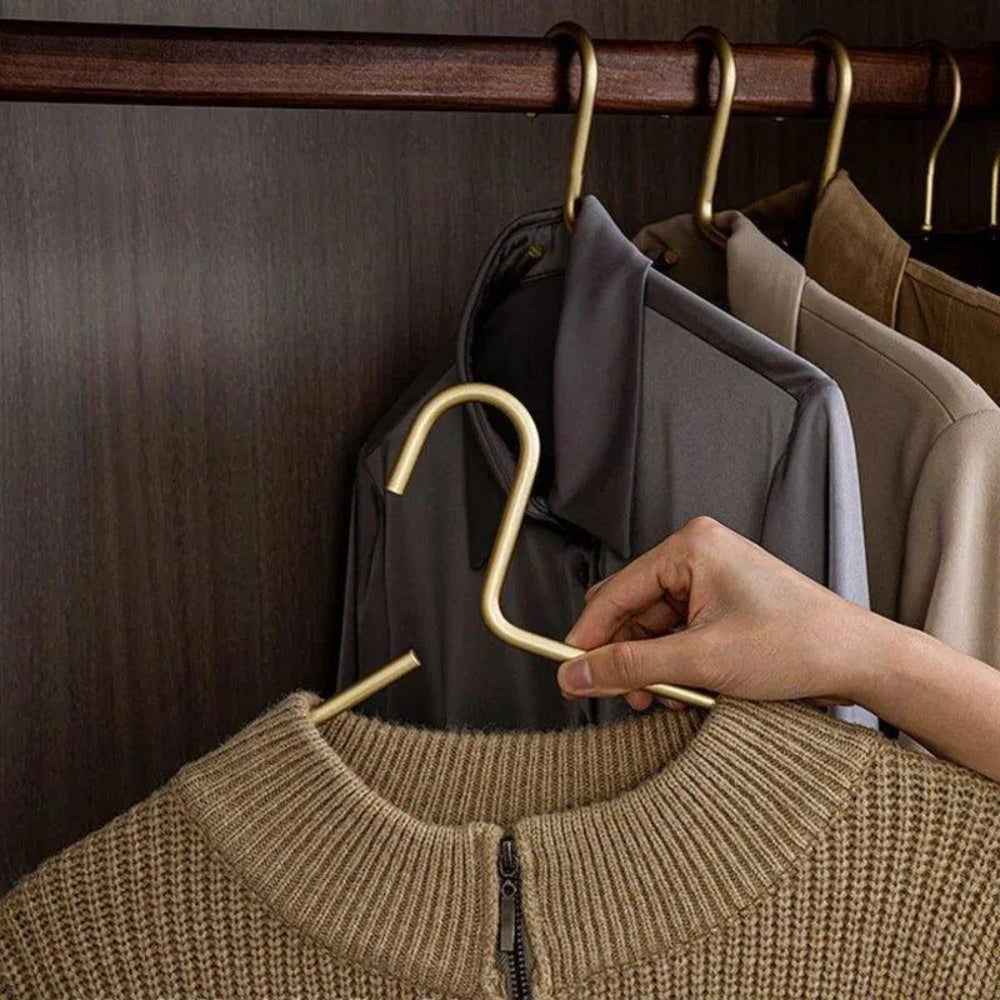 Non Slip 5 Piece Closet Hanger Set
