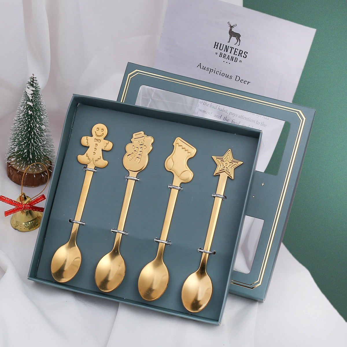 Holiday 4 Piece Merry Christmas Dinner Plate Set