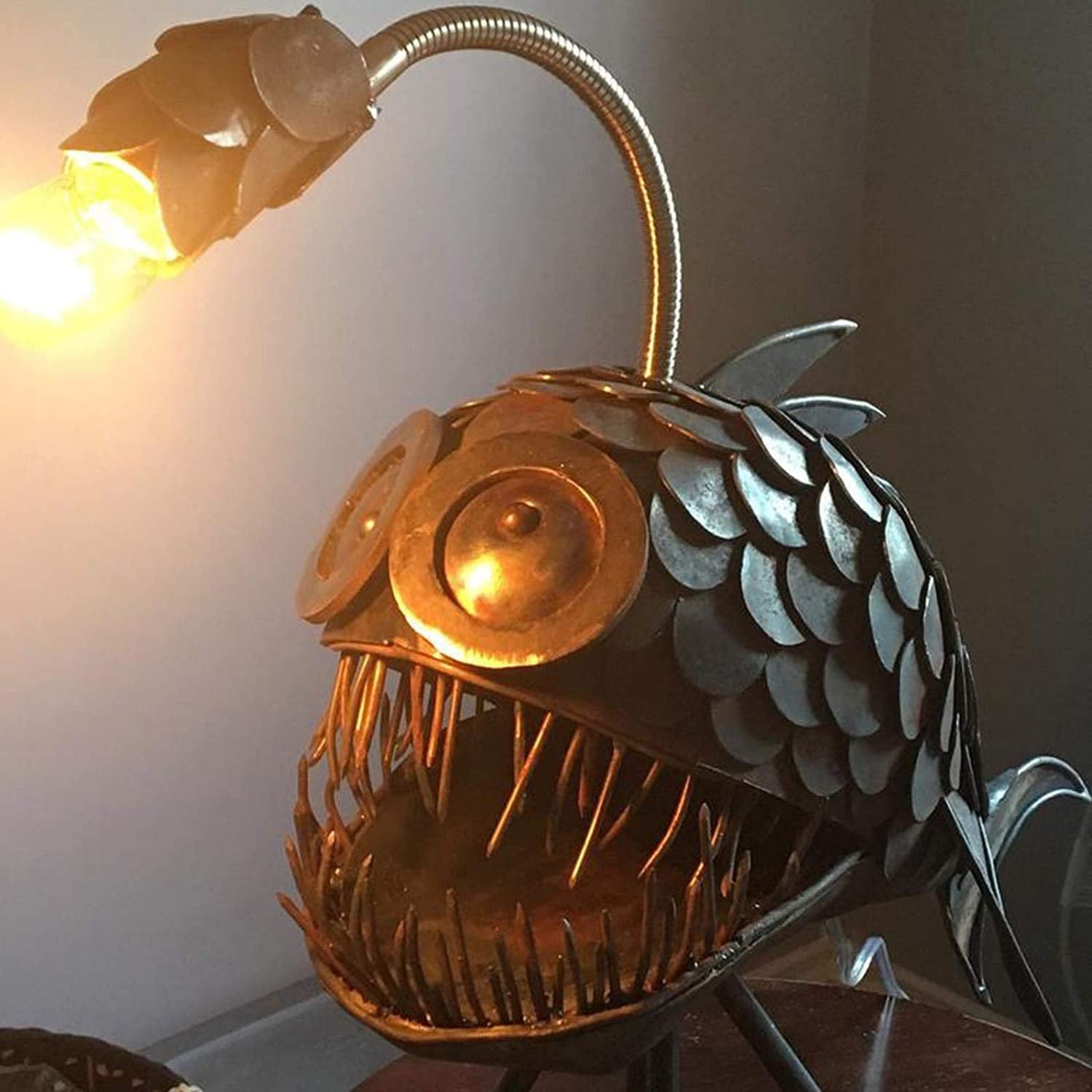 Steampunk Angler Fish Lamp, Anglerfish Lamp Floor-standing Retro Art Table Lamp