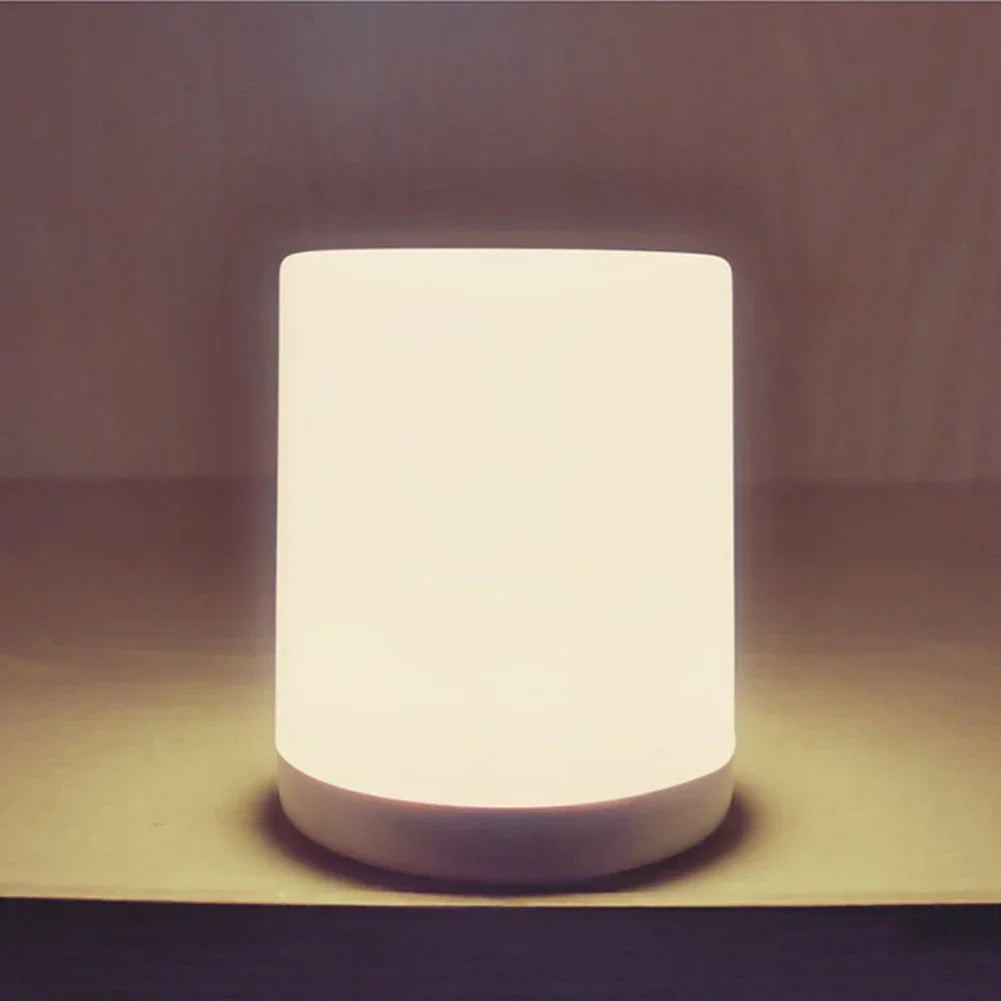 Modern Dimmable USB Table Lamp - Halri