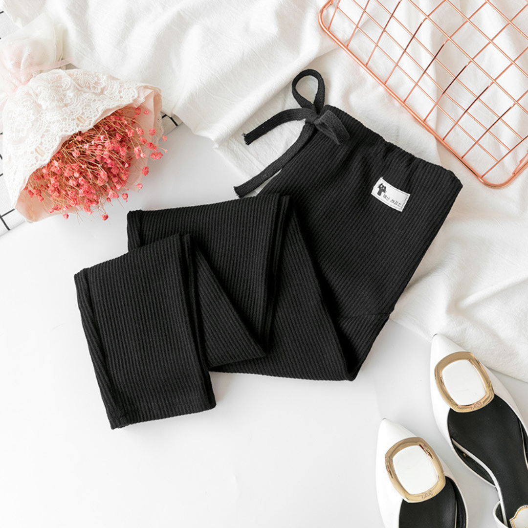 Comfortable Pregnancy Leggings in Athletic Pants Style