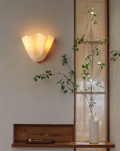 Elegant Flower Shaped Wall Lamp Soft Lighting