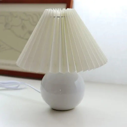 Traditional Elegant Glass Table Lamp