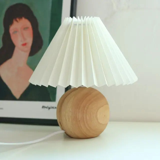 Traditional Elegant Glass Table Lamp
