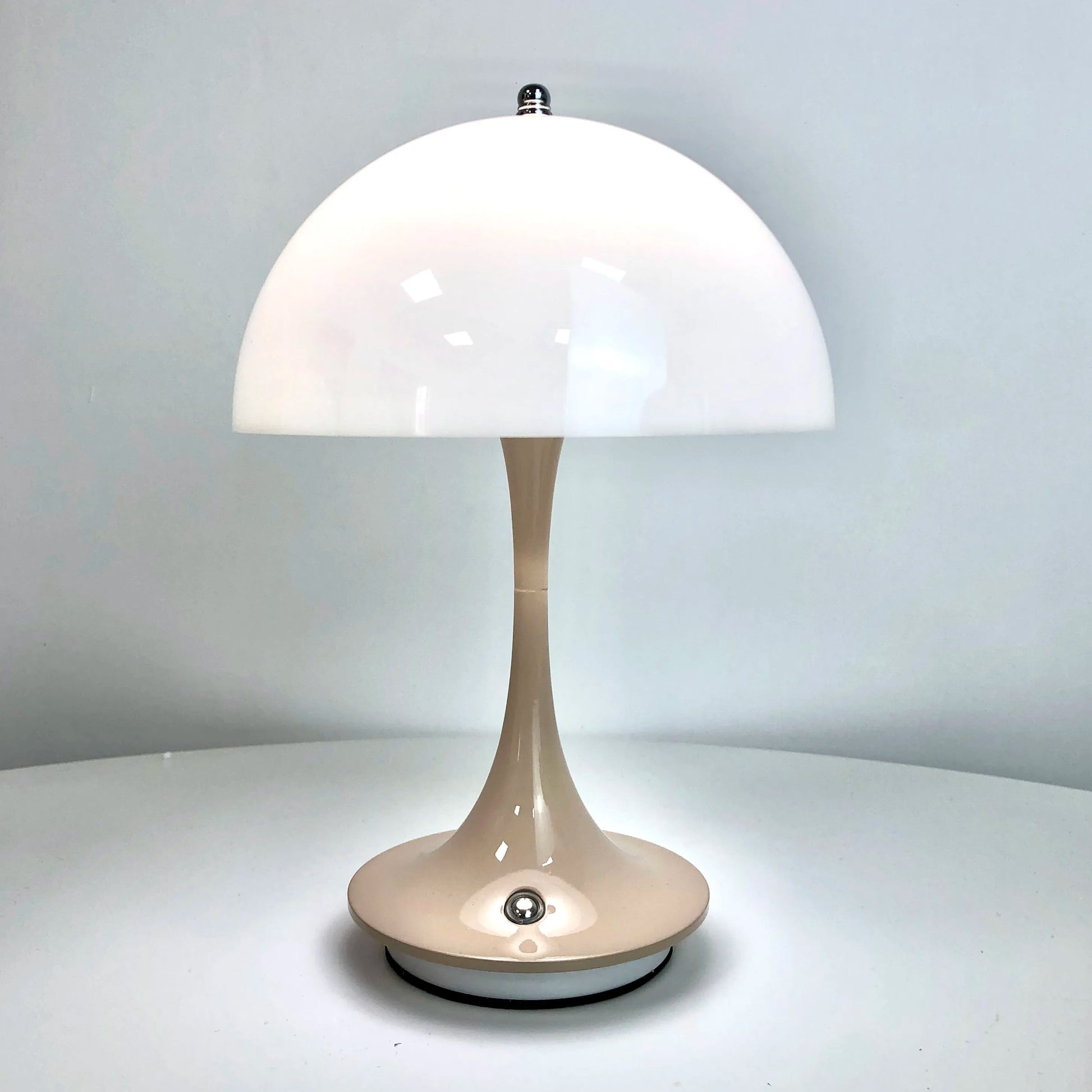 Classic Dimmable Desk Lamp with Color Changing Light - Halri