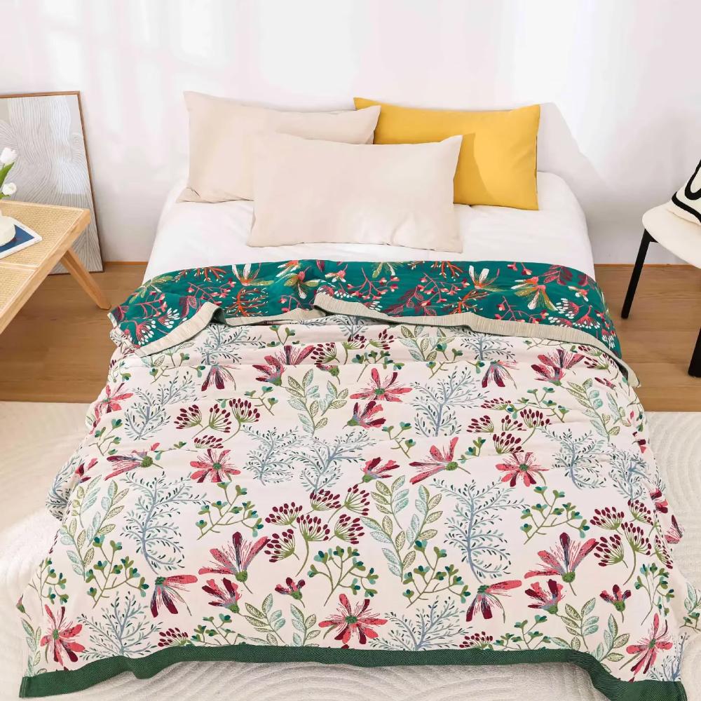 Soft Floral Throw Blanket Cozy Wildflower Pattern