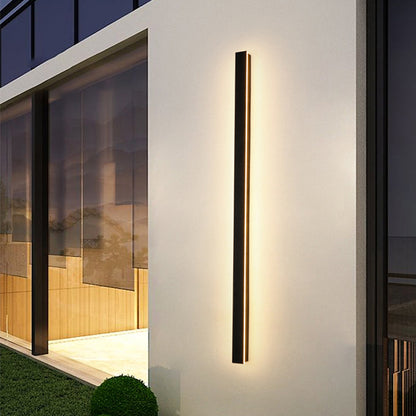 Durable Weatherproof LED Outdoor Wall Light