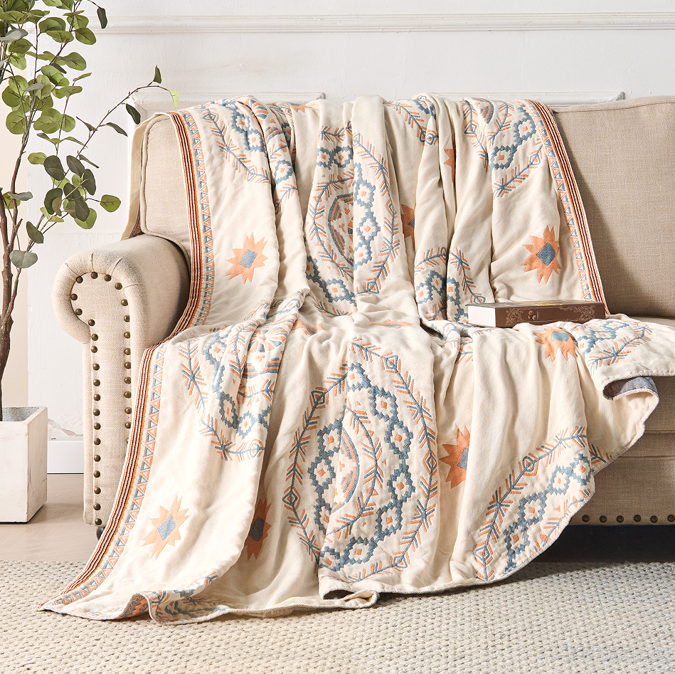 Cozy Boho Chic Throw Blanket with Colorful Pattern