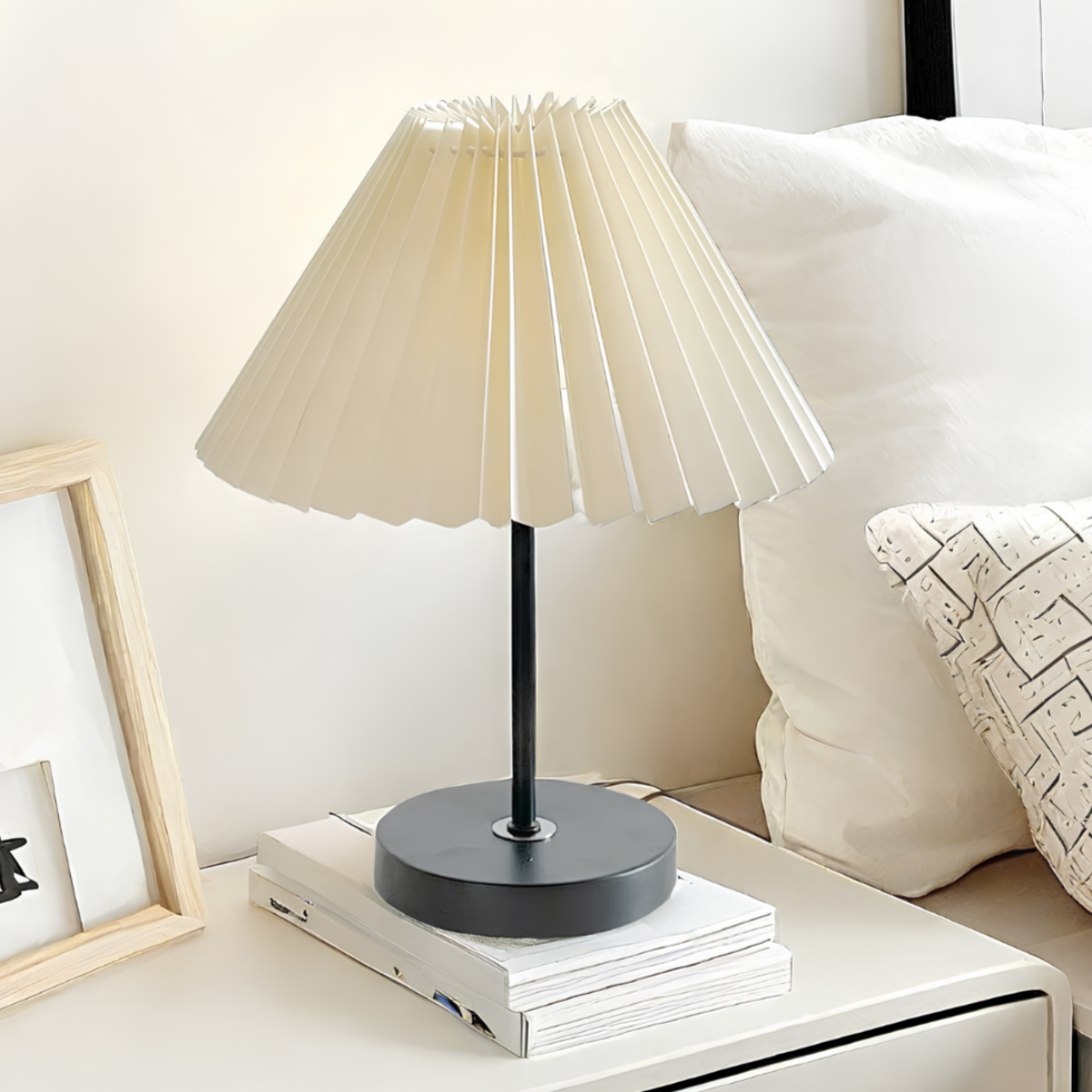Elegant Folded Desk Lamp - Halri