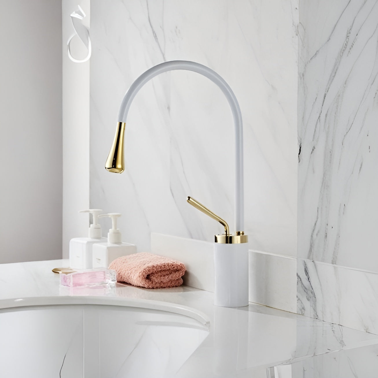 EasyTurn 360° Faucet with Smooth Leak-Free Operation
